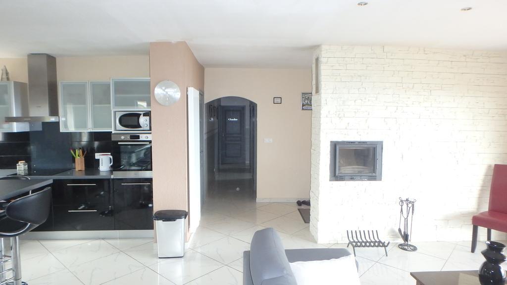 Villa Confina Villanova ภายนอก รูปภาพ