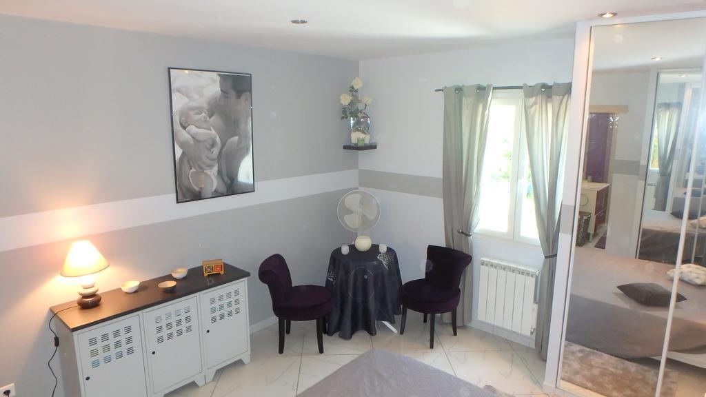 Villa Confina Villanova ภายนอก รูปภาพ