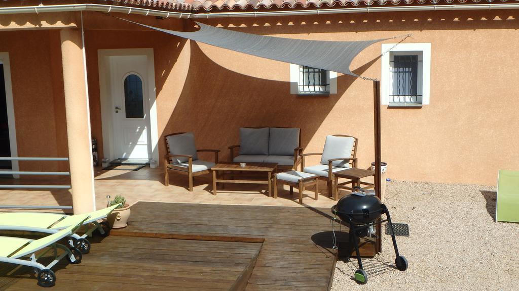 Villa Confina Villanova ภายนอก รูปภาพ